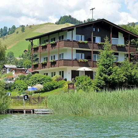 Rosenhof Am Alpengluehen 公寓